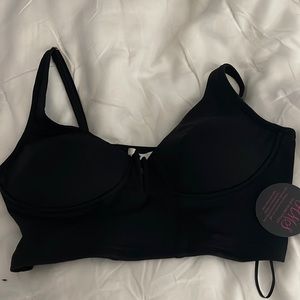 Nwt hot mismi styles crop top